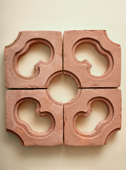 Quattro piastrelle in terracotta