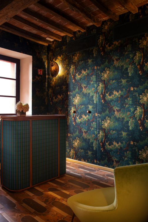 Casa Newton, Pavimento fatto da fornace Brioni